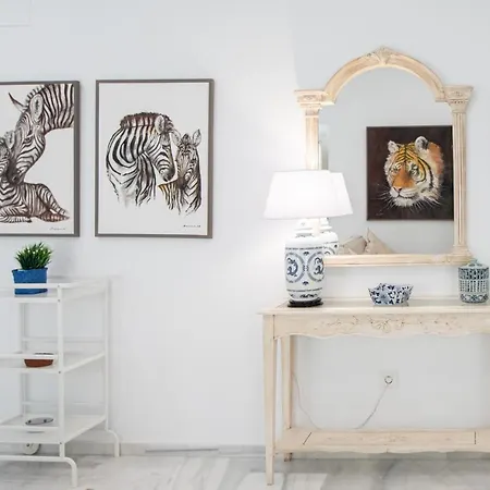 Animalia Apartment Cadiz