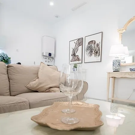 Animalia Apartment Cadiz
